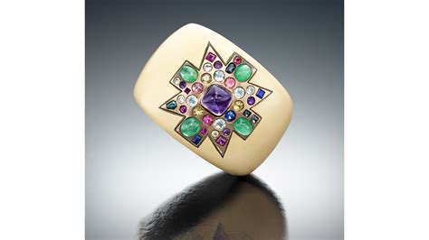 Piece of the Week: A Verdura for Chanel Cuff From the ‘30s